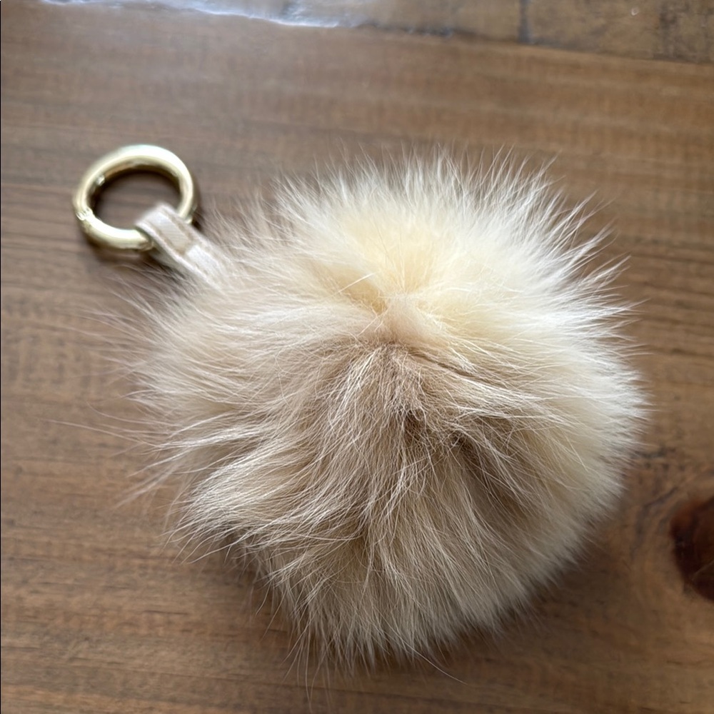 Fox hair pom pom keychain